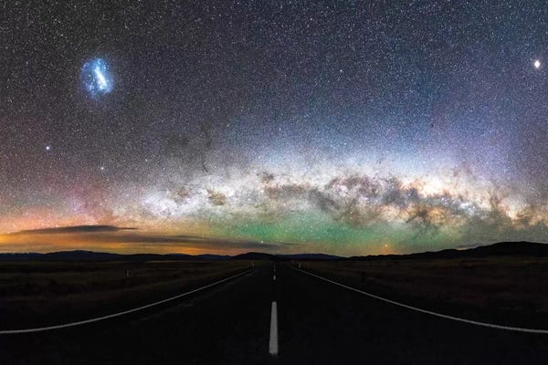 Sky: Tekapo Milky Way, New Zealand by Daisuke Uematsu
