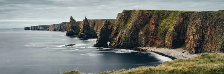 Duncansby Coastline And Stacks