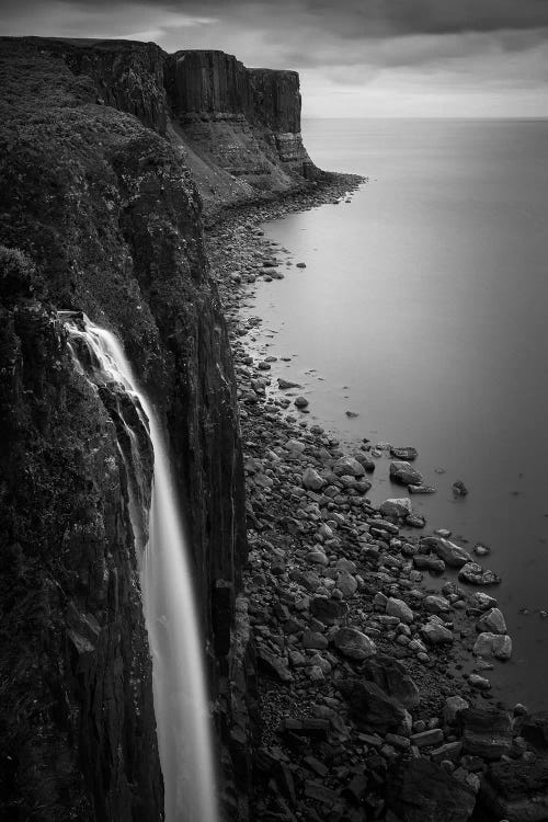 Kilt Rock Waterfall