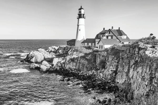 Lighthouses: On Point by David Gardiner