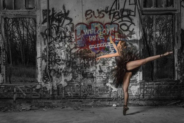 Action Shots: Graffiti Artist by David Gardiner