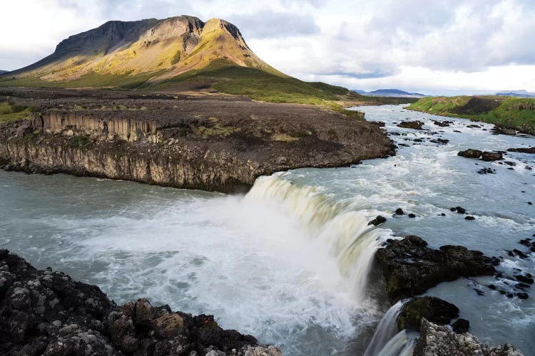 The Pjorsa River Flowing Into The Pjofafoss Waterfall With Mount Burfell In The Background, Southern Highlands, Iceland