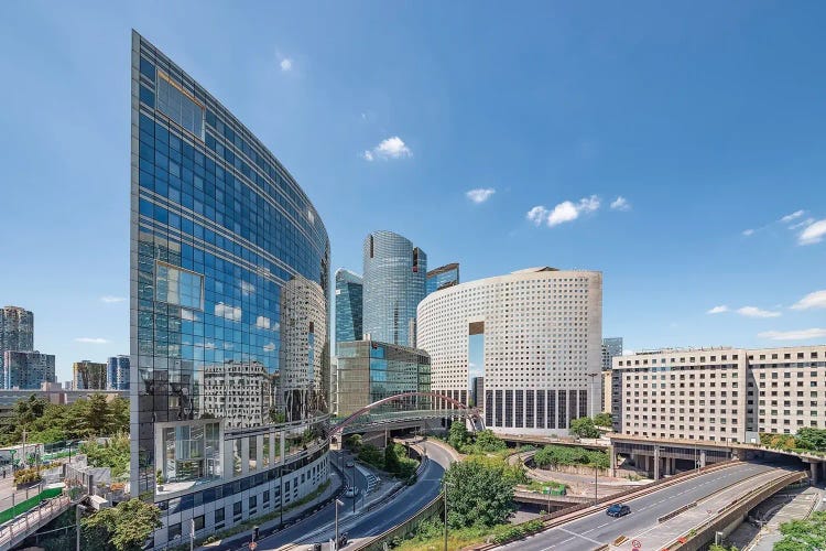 Blue Sky On La Defense