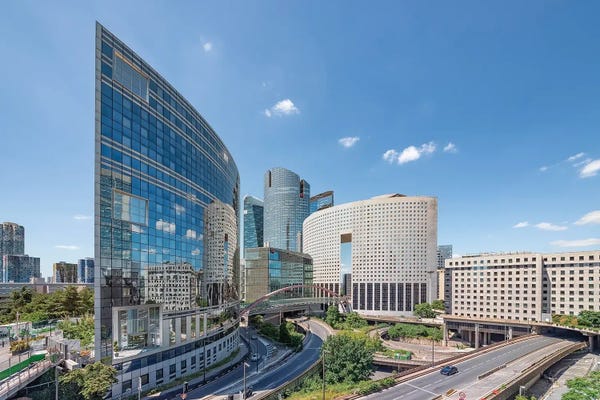 Blue Sky On La Defense