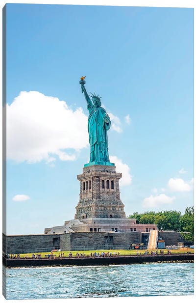 The Statue Of Liberty Canvas Art Print - Manjik Pictures