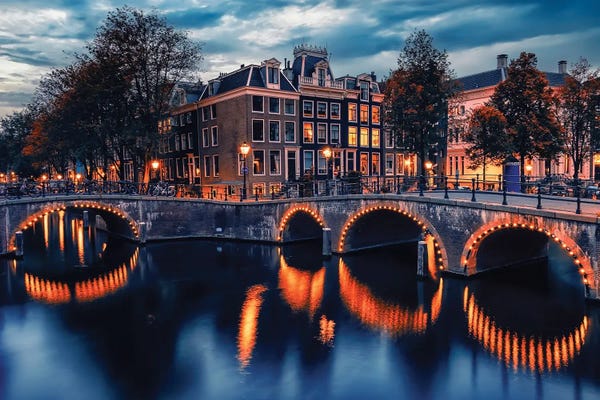 Amsterdam: Amsterdam Twilight by Manjik Pictures