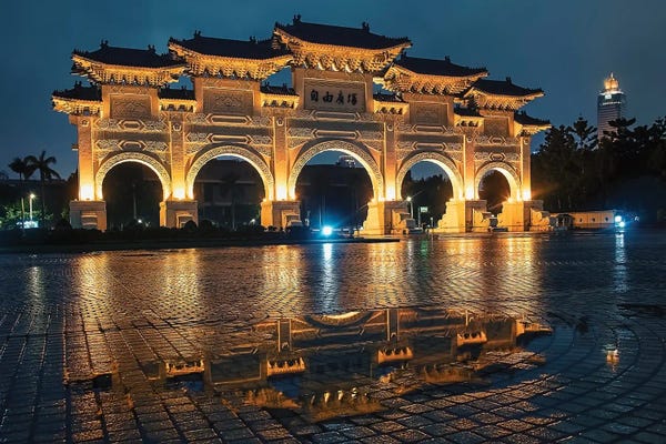 Manjik Pictures: Liberty Square Main Gate by Manjik Pictures