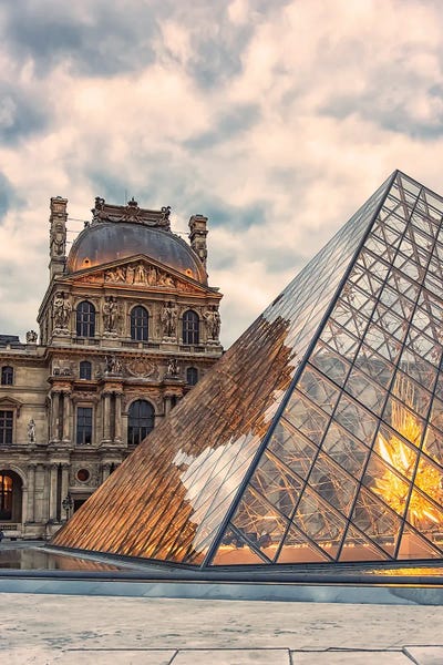 Paris Photography: Modern Pyramid by Manjik Pictures