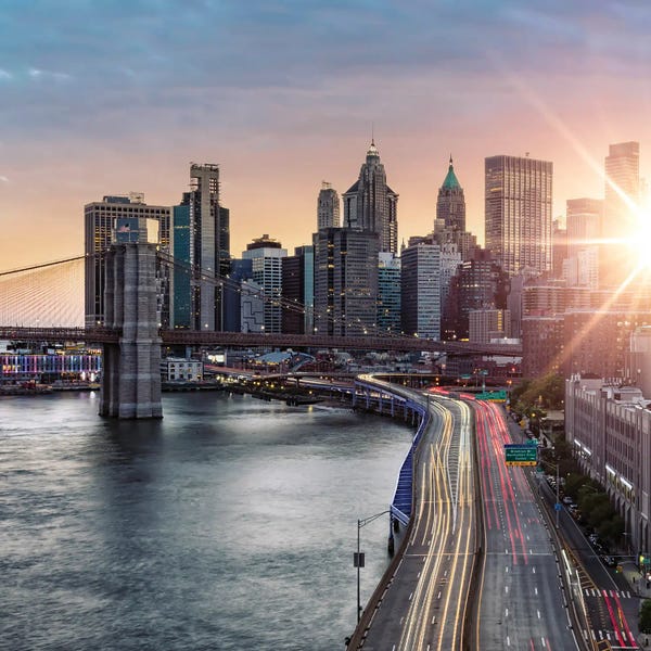 Canvas Print: Sunlight In Manhattan by Manjik Pictures