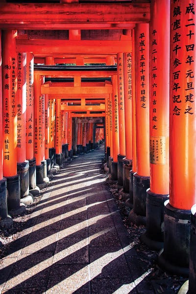 Wonders Of The World: Fushimi Inari-Taisha by Manjik Pictures
