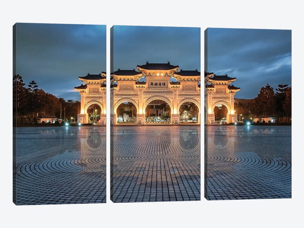 Taipei Monument by Manjik Pictures 3-piece Canvas Artwork