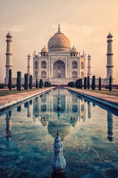 Monuments: Taj Mahal Mausoleum by Manjik Pictures