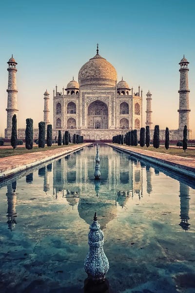 Taj Mahal: Indian Beauty by Manjik Pictures