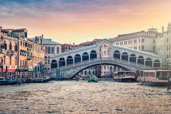 Veneto: Rialto Bridge by Manjik Pictures