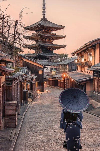 Kyoto: Kyoto Evening by Manjik Pictures