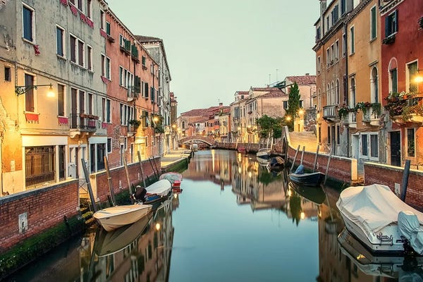 Veneto: Morning Light In Venice by Manjik Pictures