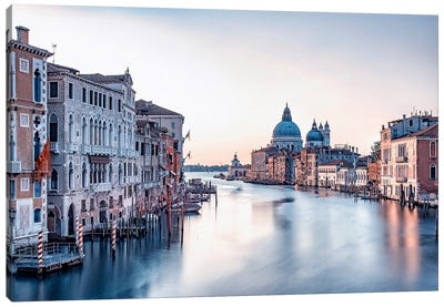 Early Morning In Venice Canvas Art Print - Manjik Pictures