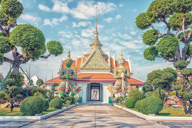 Wat Arun Guardians