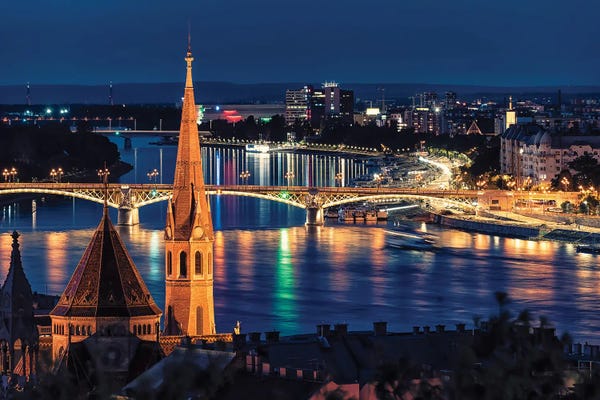 Hungary: Budapest By Night by Manjik Pictures