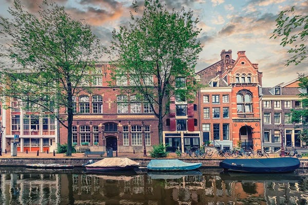 Amsterdam: Amsterdam In The Evening by Manjik Pictures