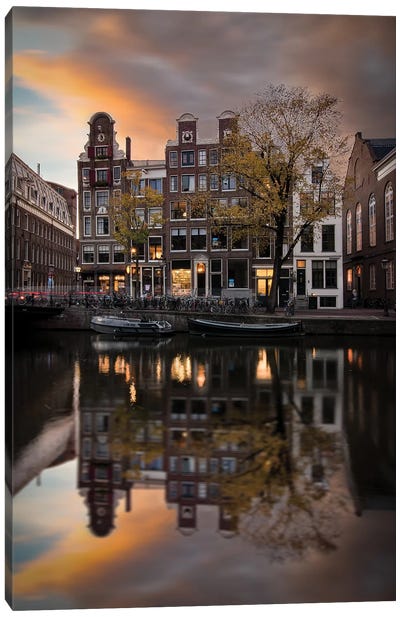 Amsterdam'S Reflections Canvas Art Print - Enzo Romano