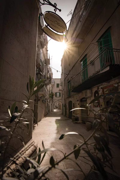 Enzo Romano: Monopoli, Apulia, Italy by Enzo Romano