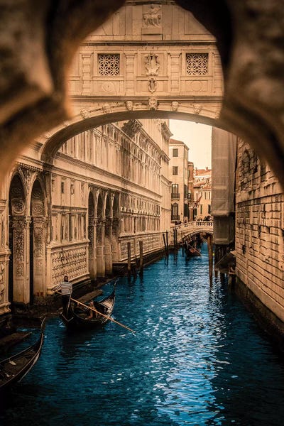 Arches: Sospiri by Enzo Romano