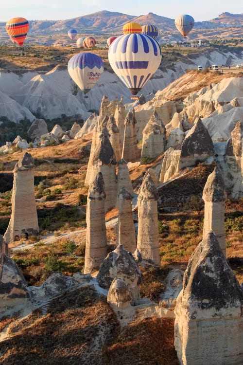 Turkey, Anatolia, Cappadocia, Goreme. Hot air balloons above Red Valley I