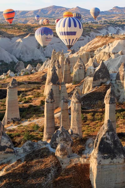 Turkey, Anatolia, Cappadocia, Goreme. Hot air balloons above Red Valley I