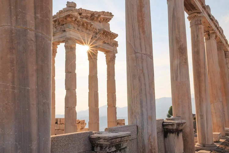Turkey, Izmir, Bergama, Pergamon, acropolis, Temple of Trajan I