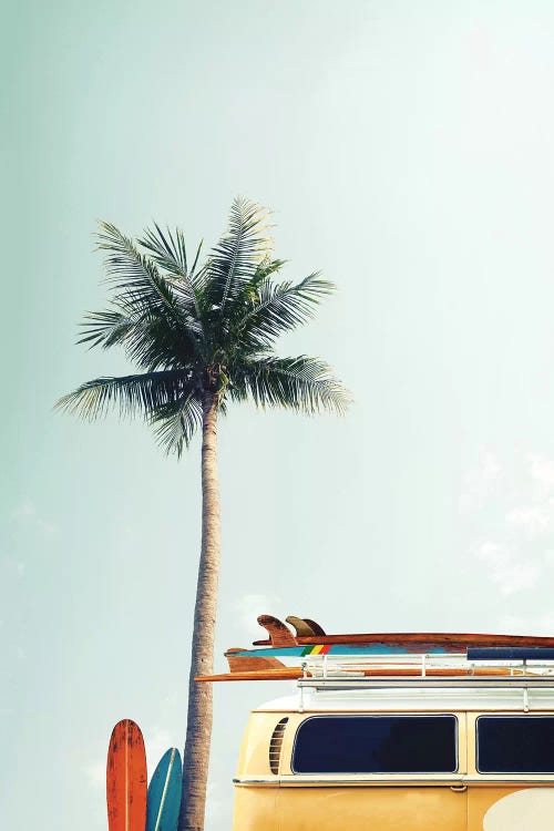 Surf Bus Yellow by Design Fabrikken wall art