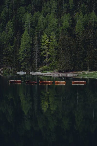 Minimalistic Boats In Italy