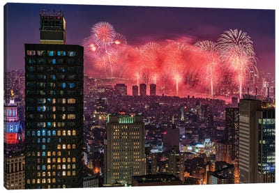 NY 4Th Of July Fireworks Canvas Art Print - Fireworks