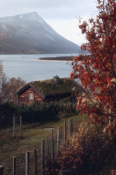Cabins: Autumn Retreat by Fredrik Strømme