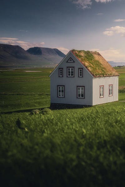 Fredrik Strømme: Icelandic Living by Fredrik Strømme