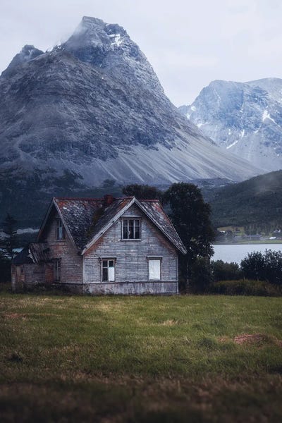 Living Below The Giant by Fredrik Strømme art print