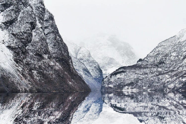 The Perfect Narturals Reflections Of Gudvangen Fjord In Norway