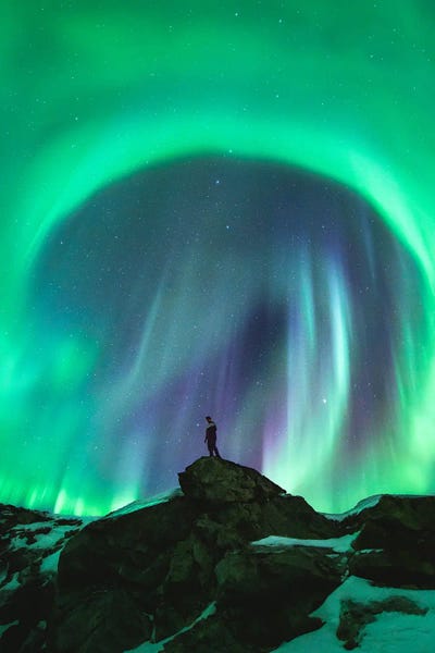 Lofoten: Aurora Aura by Steffen Fossbakk
