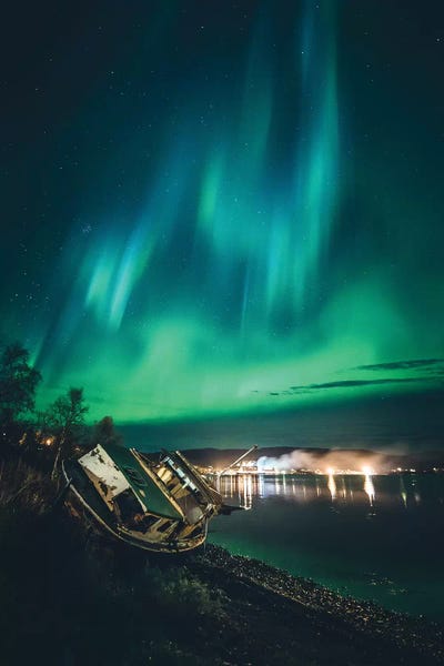 Aurora Borealis: Fishermans story by Steffen Fossbakk