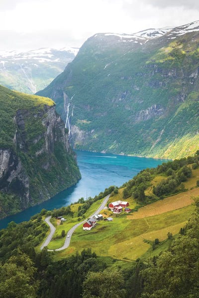 Photography: Geiranger Fjord, Norway by Steffen Fossbakk