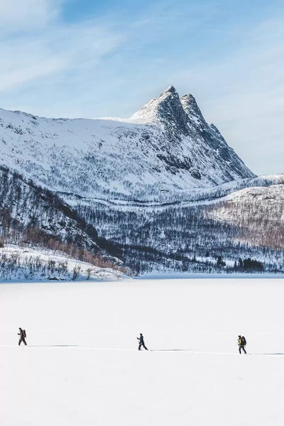 Steffen Fossbakk: Easter Vacation by Steffen Fossbakk