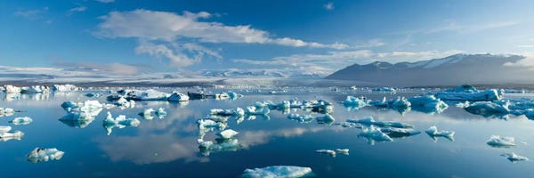 Icebergs I, Jokulsarlon Glacier Lake, Vatnajokull National Park, Sudurland, Iceland