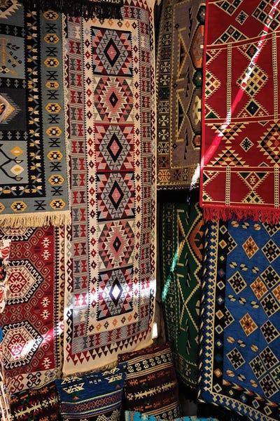 Middle Eastern Décor: Tapestry by Gilliard Bressan