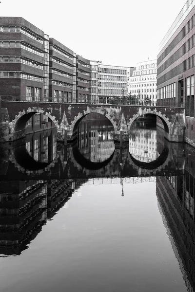 LGBTQ+ Artists: Arches by Gilliard Bressan