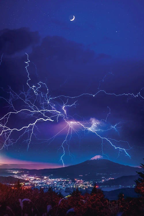 Tokyo Japan Mount Fuji Under A Lightning Storm
