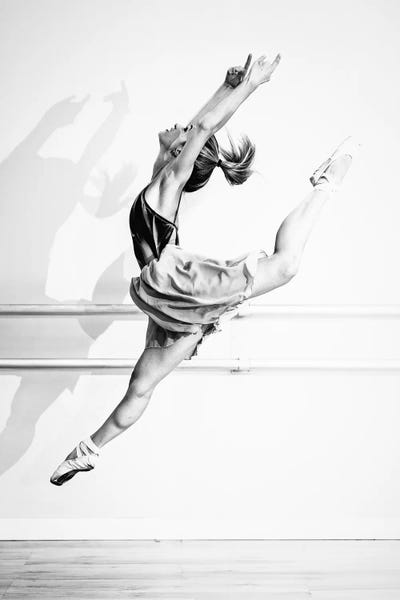 Glauco Meneghelli: Bailarina by Glauco Meneghelli