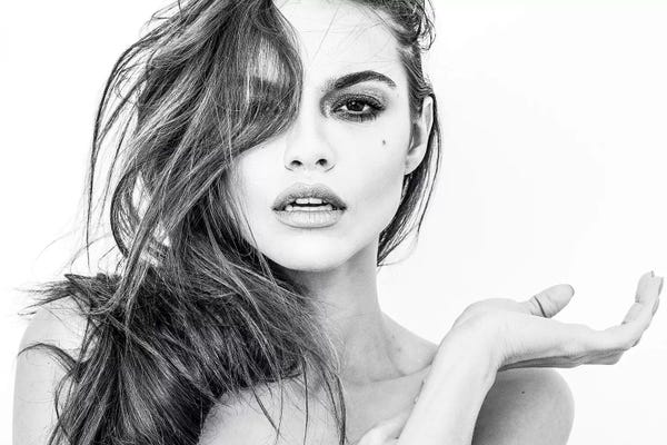 Glauco Meneghelli: Andressa II by Glauco Meneghelli