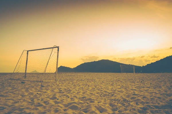 Glauco Meneghelli: Beach Soccer by Glauco Meneghelli
