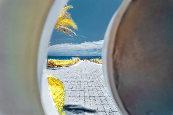 Glauco Meneghelli: Beach View - Miami, Florida by Glauco Meneghelli