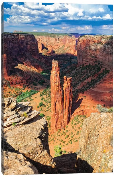 Spider  Rock Canyon de Chelly, Arizona Canvas Art Print - George Oze